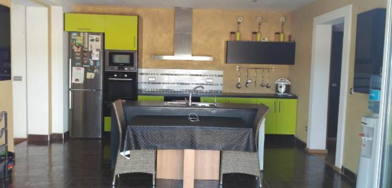 Herverkoop - Villa -
La Matanza