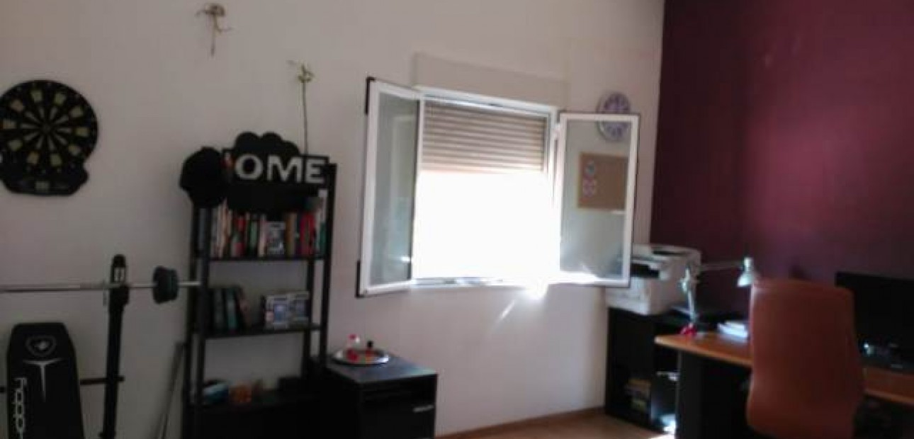 Herverkoop - Villa -
La Matanza