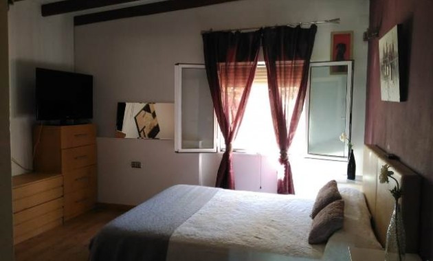 Herverkoop - Villa -
La Matanza