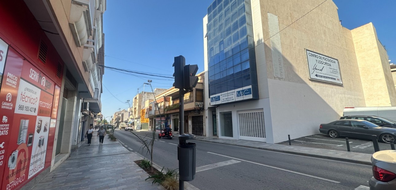 Herverkoop - Office -
San Pedro del Pinatar