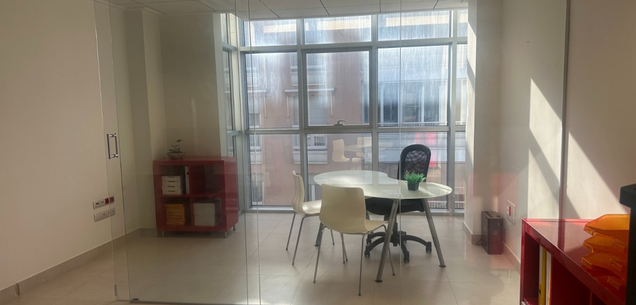 Herverkoop - Office -
San Pedro del Pinatar