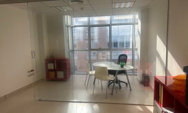 Herverkoop - Office -
San Pedro del Pinatar