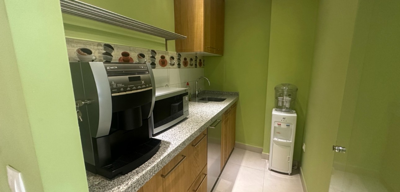 Herverkoop - Office -
San Pedro del Pinatar