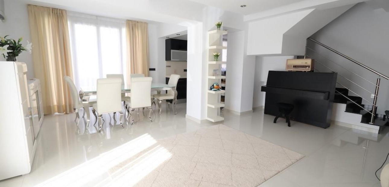 Sale - Villa -
Cabo Roig - Costa blanca