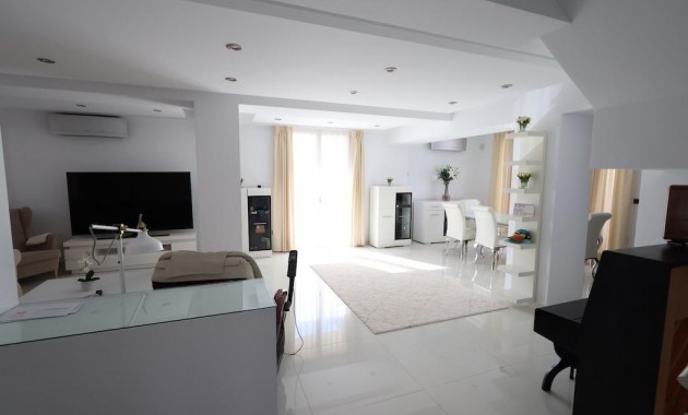 Sale - Villa -
Cabo Roig - Costa blanca