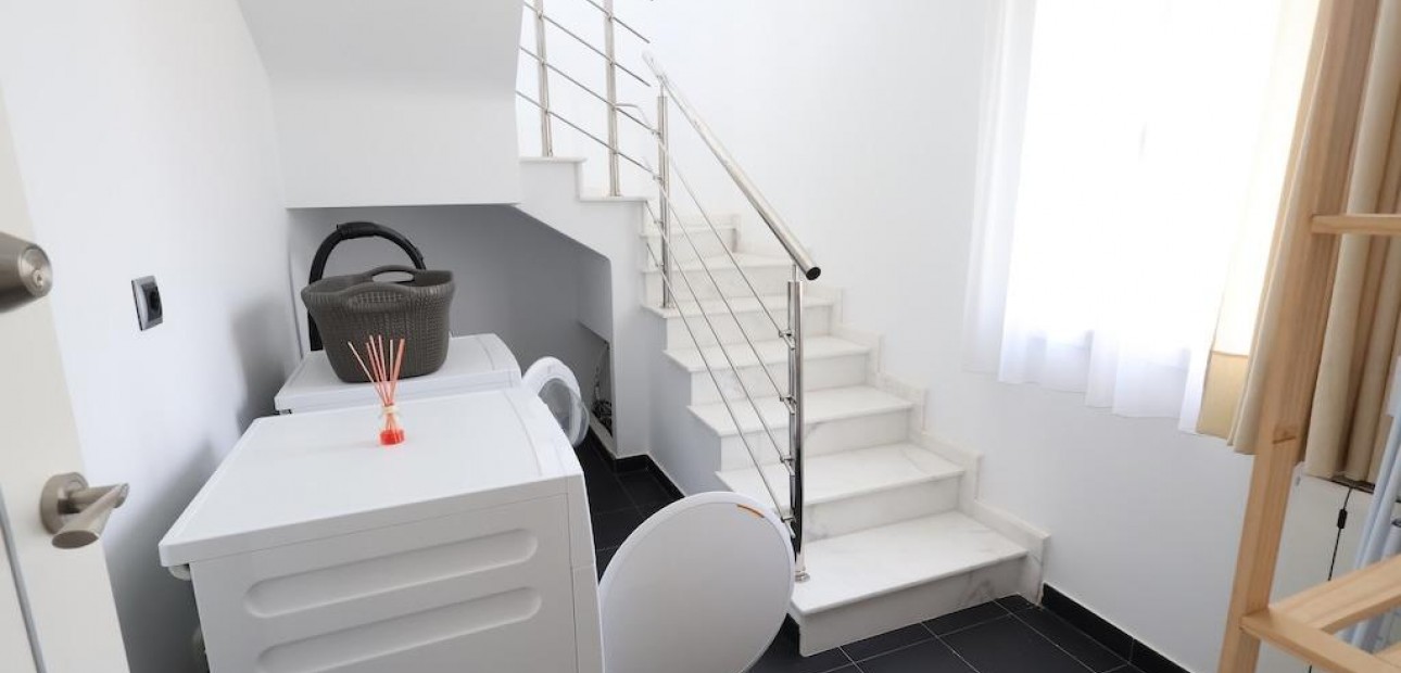 Sale - Villa -
Cabo Roig - Costa blanca