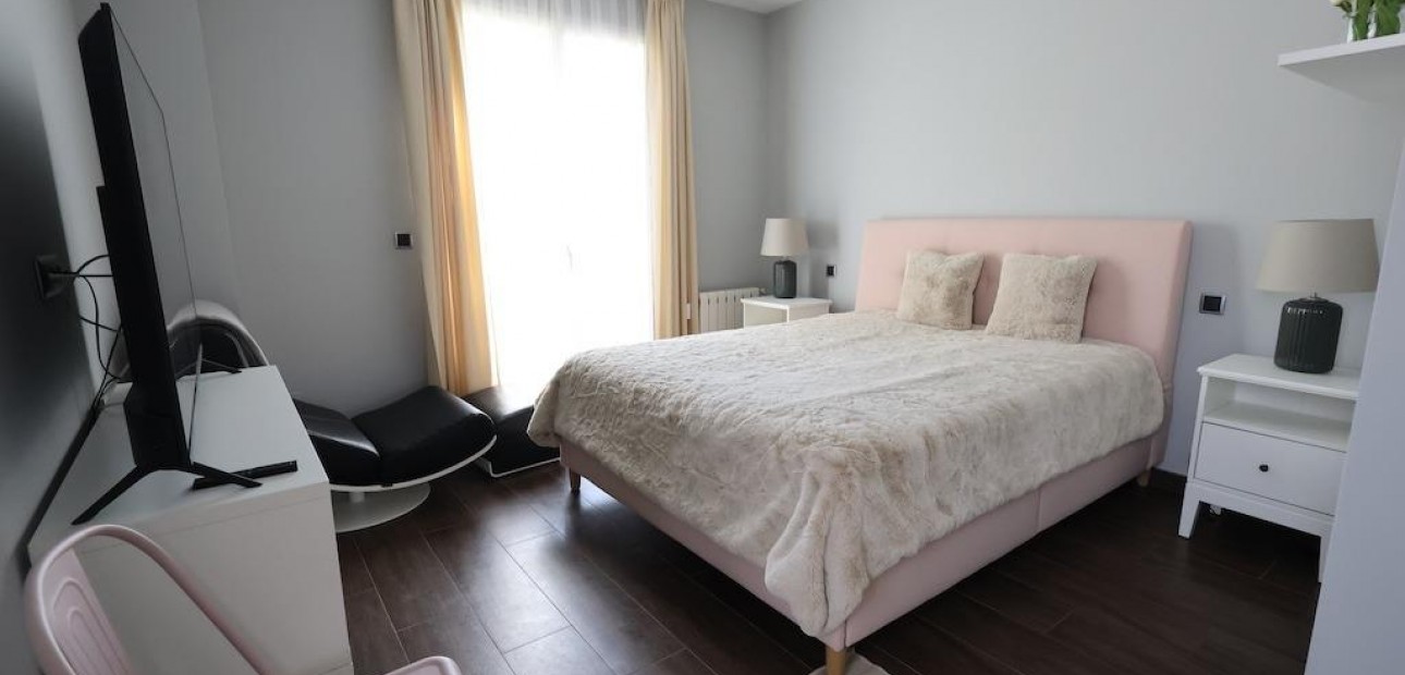 Sale - Villa -
Cabo Roig - Costa blanca