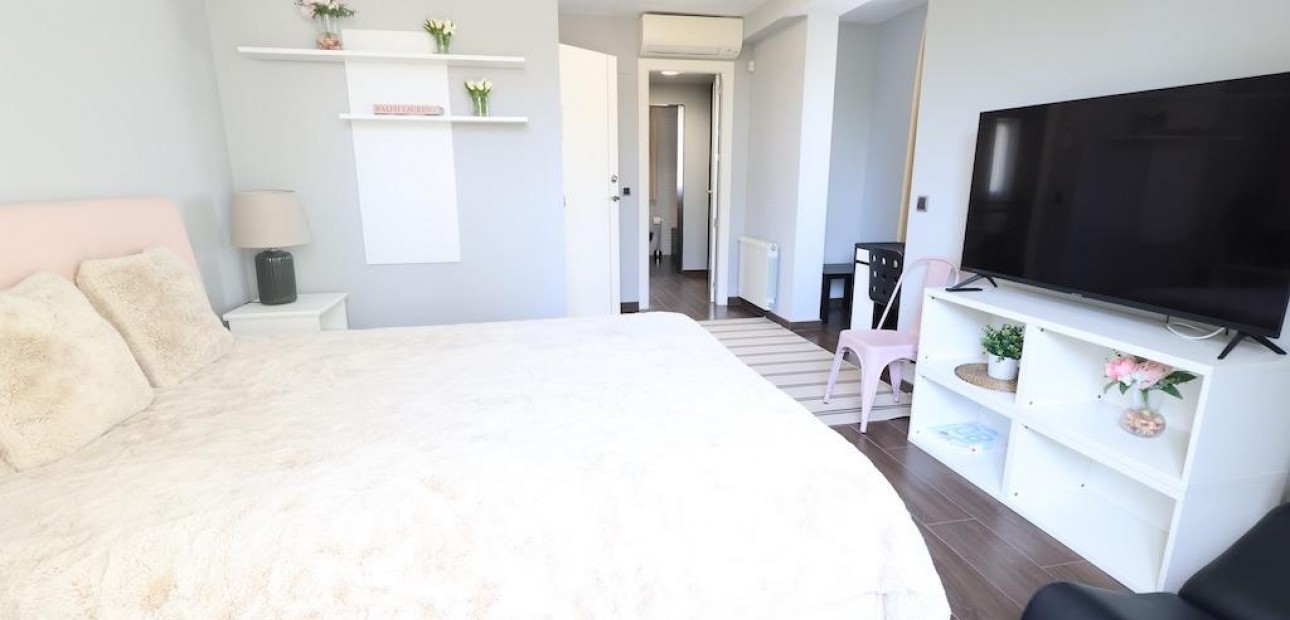 Sale - Villa -
Cabo Roig - Costa blanca