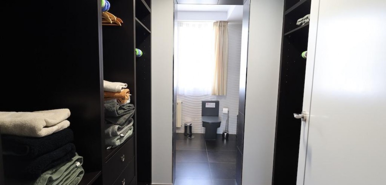 Sale - Villa -
Cabo Roig - Costa blanca