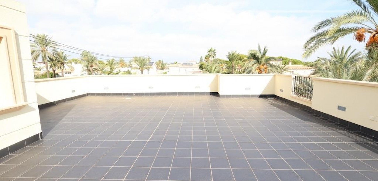 Sale - Villa -
Cabo Roig - Costa blanca