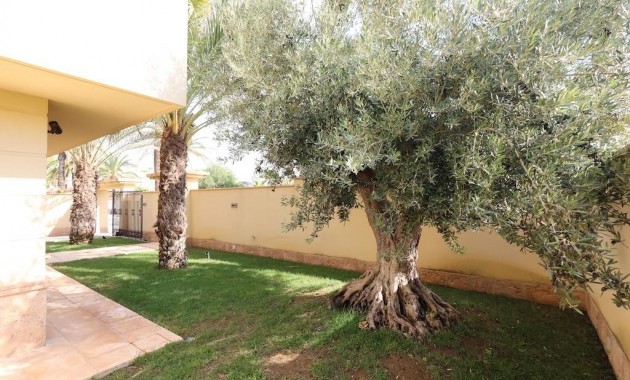 Sale - Villa -
Cabo Roig - Costa blanca