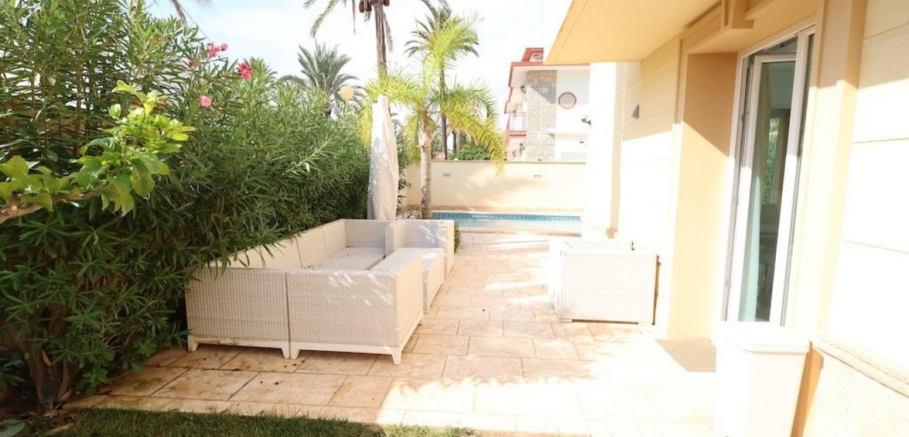 Sale - Villa -
Cabo Roig - Costa blanca