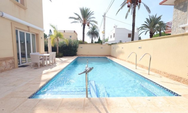 Sale - Villa -
Cabo Roig - Costa blanca