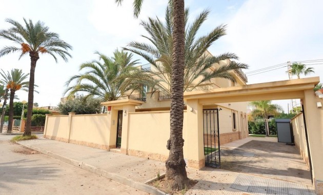 Sale - Villa -
Cabo Roig - Costa blanca