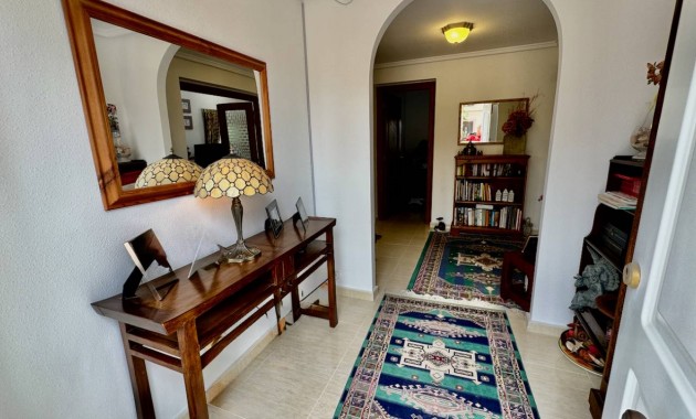 Herverkoop - Finca / Country Property -
Catral