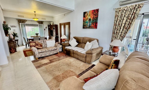 Herverkoop - Finca / Country Property -
Catral