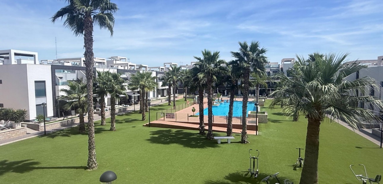 Venta - Bungalow -
Guardamar del Segura - EL RASO