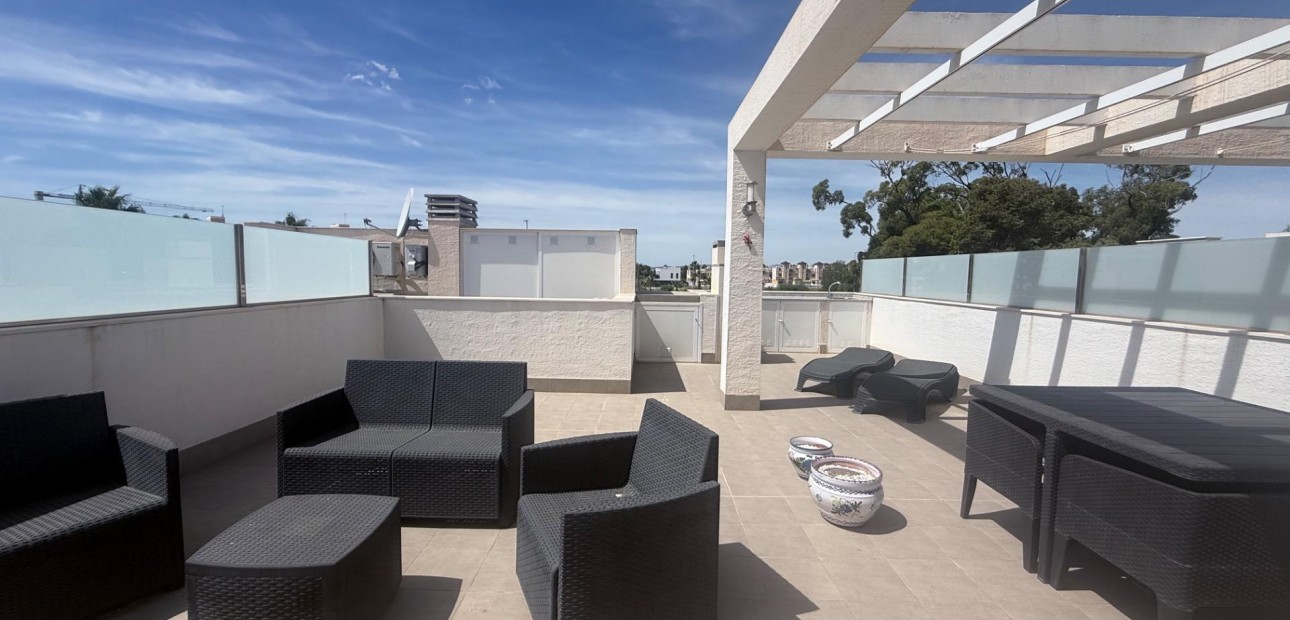 Venta - Bungalow -
Guardamar del Segura - EL RASO