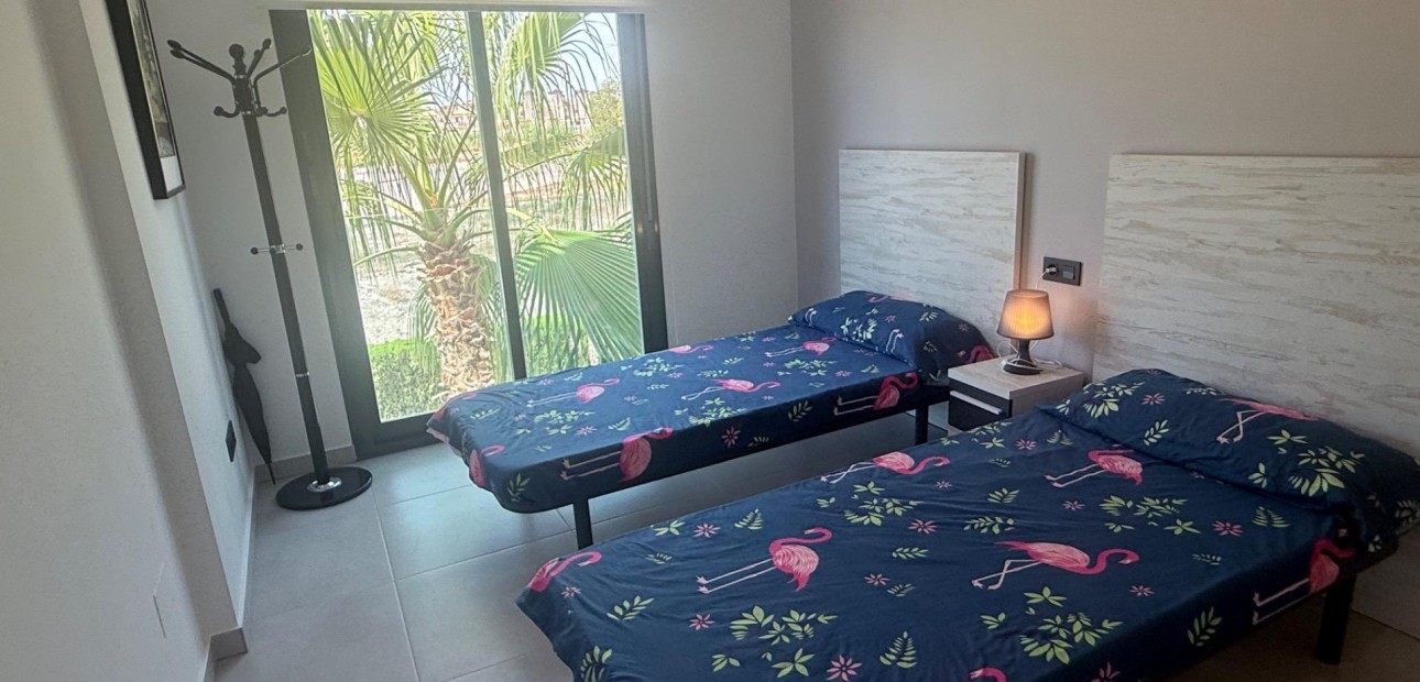 Venta - Bungalow -
Guardamar del Segura - EL RASO