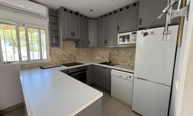 Herverkoop - duplex -
Torrevieja - La Mata