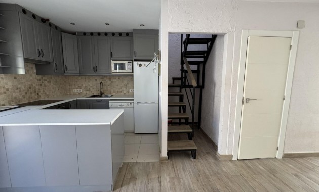 Herverkoop - duplex -
Torrevieja - La Mata