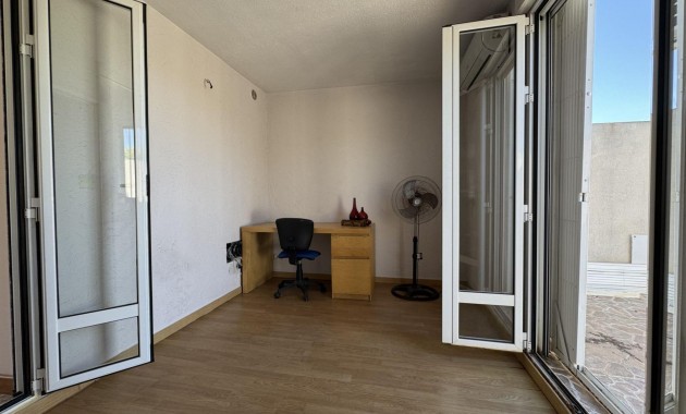 Herverkoop - duplex -
Torrevieja - La Mata