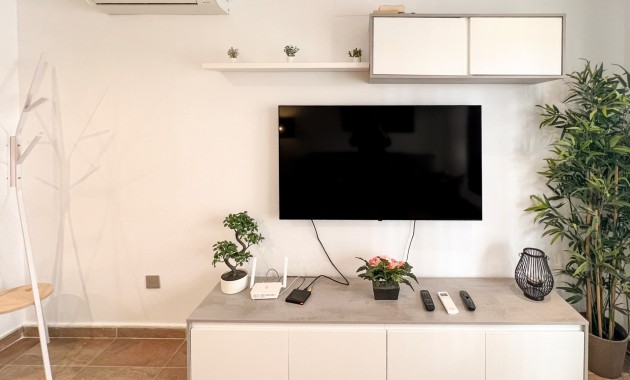 Herverkoop - 1. Apartment / flat -
Playa Del Cura - Torrevieja