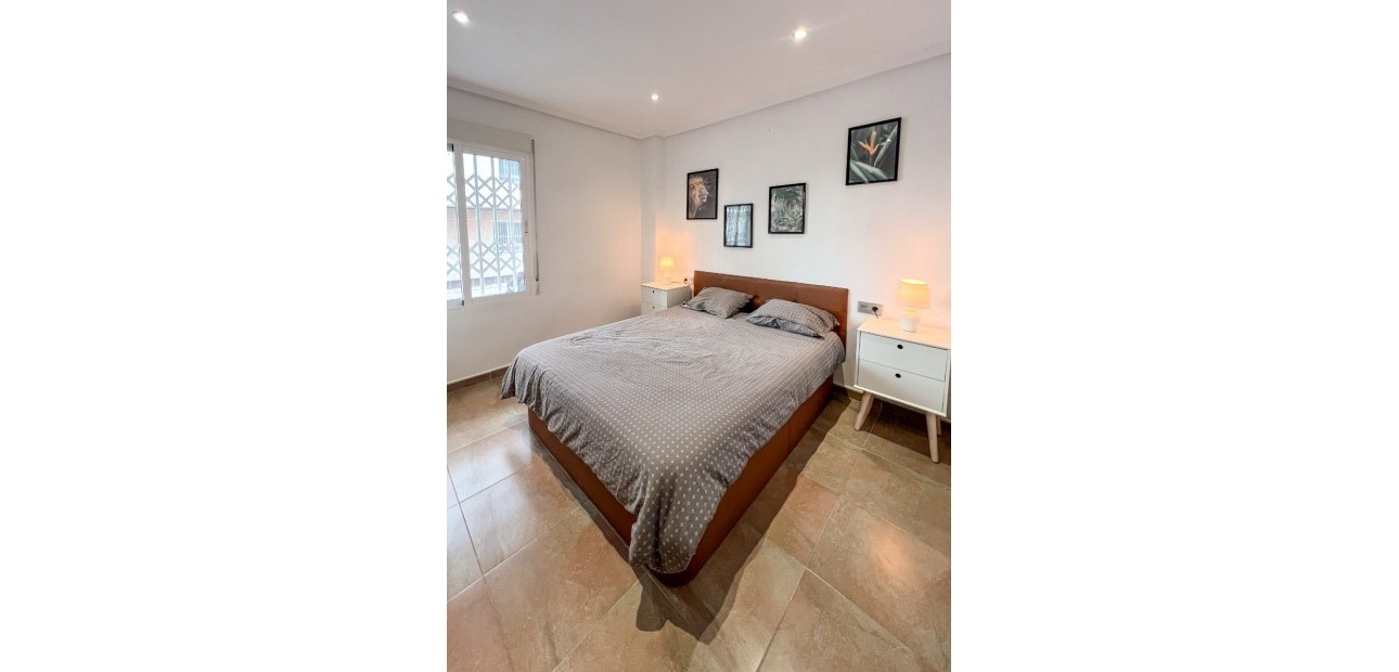 Herverkoop - 1. Apartment / flat -
Playa Del Cura - Torrevieja