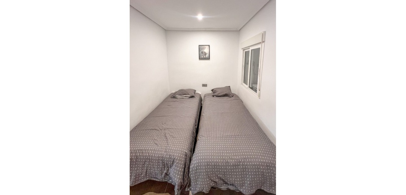 Herverkoop - 1. Apartment / flat -
Playa Del Cura - Torrevieja