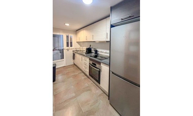 Herverkoop - 1. Apartment / flat -
Playa Del Cura - Torrevieja