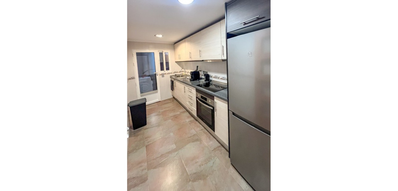 Herverkoop - 1. Apartment / flat -
Playa Del Cura - Torrevieja