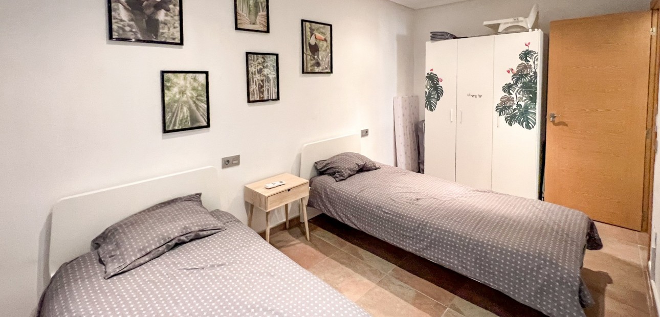 Herverkoop - 1. Apartment / flat -
Playa Del Cura - Torrevieja