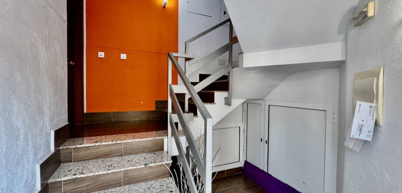 Herverkoop - Appartement / flat -
Benijofar