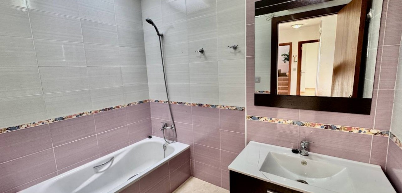 Herverkoop - Appartement / flat -
Benijofar