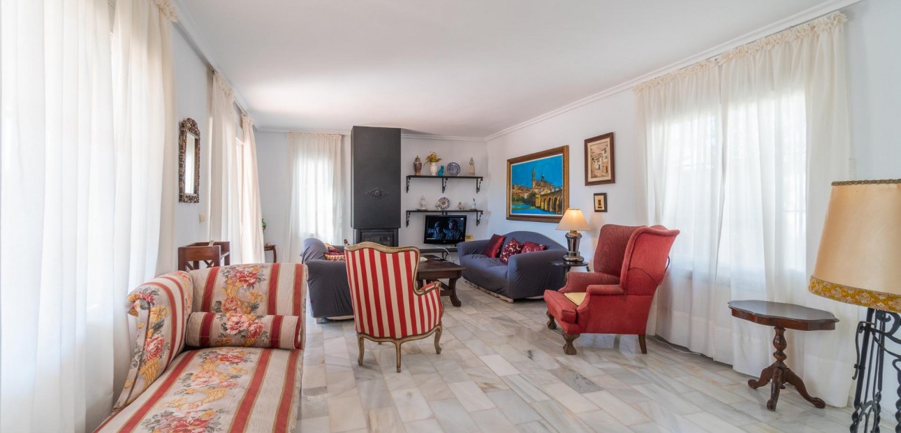 Herverkoop - Villa -
Orihuela Costa - La Zenia