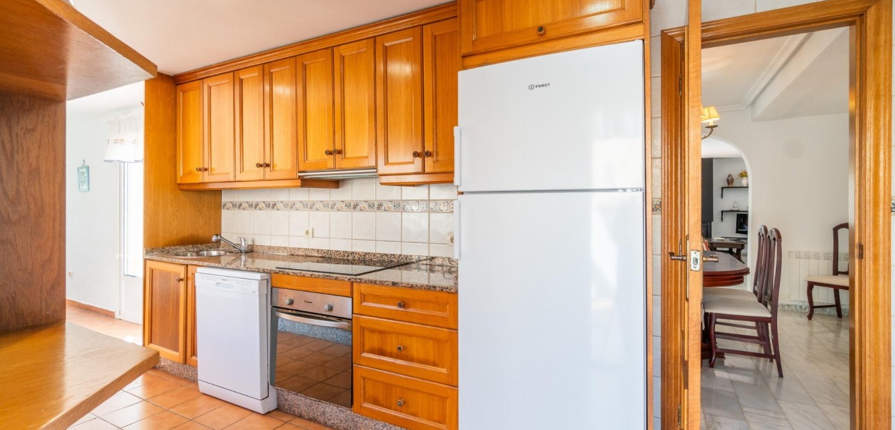 Herverkoop - Villa -
Orihuela Costa - La Zenia