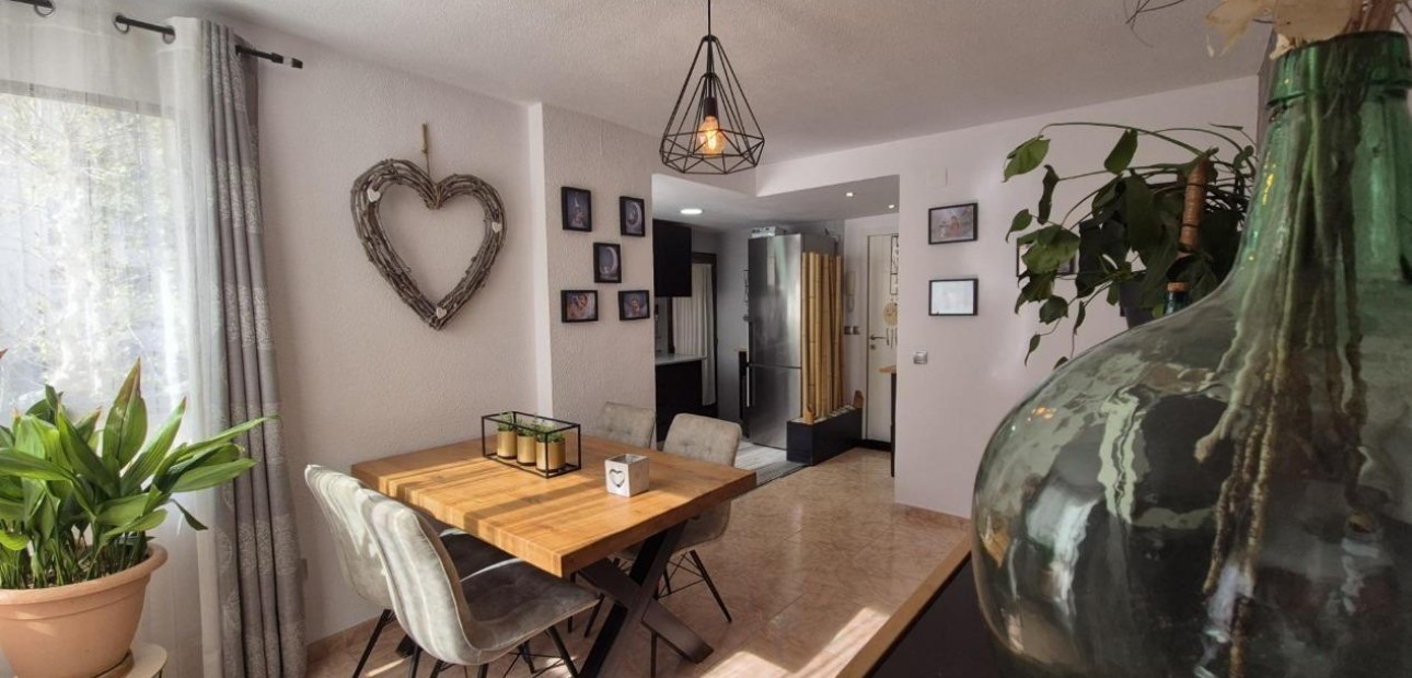 Sale - Apartment / flat -
l'Alfas del Pi - Pueblo