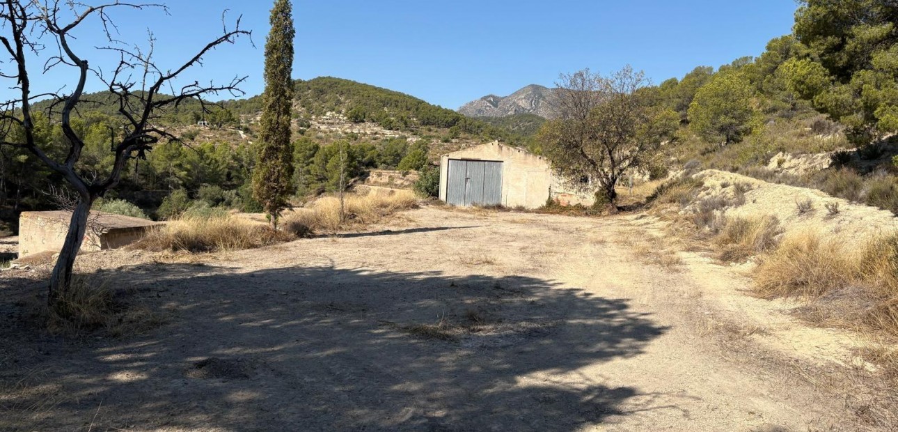 Herverkoop - Country House -
Villajoyosa - El Secanet - Hacienda del Sol