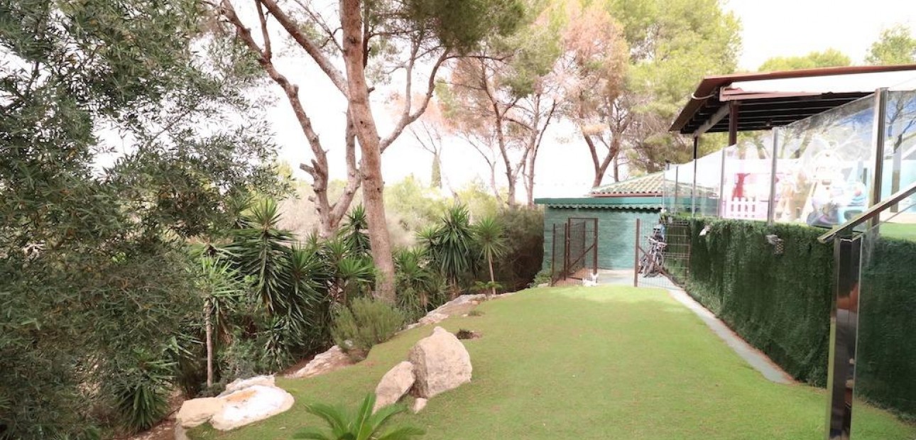 Sale - Villa -
Orihuela Costa - Montezenia