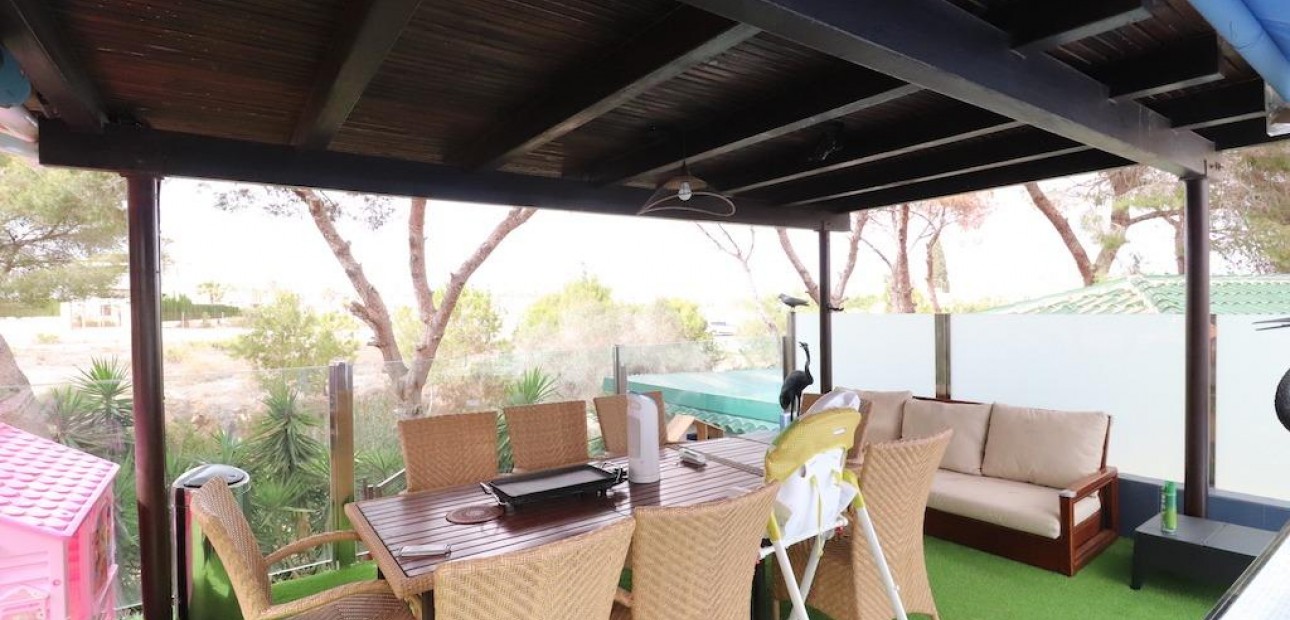 Sale - Villa -
Orihuela Costa - Montezenia