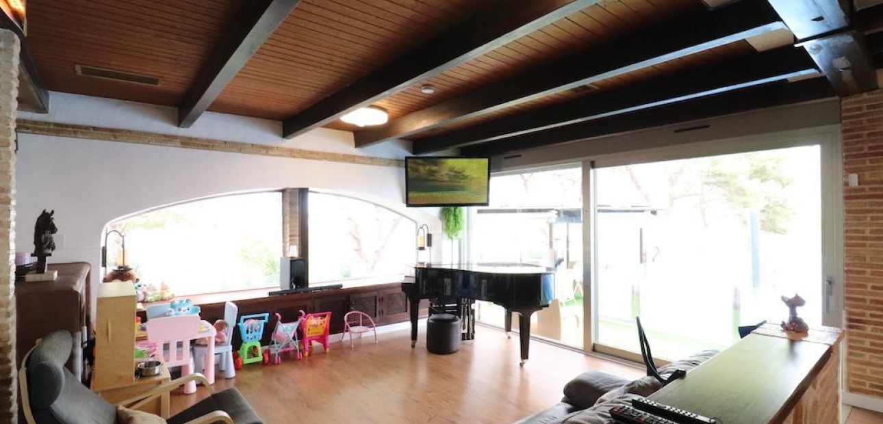 Sale - Villa -
Orihuela Costa - Montezenia