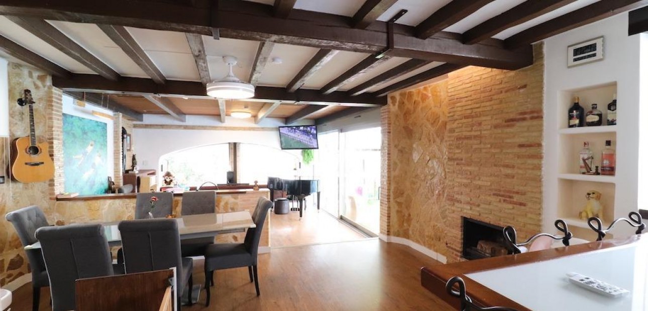 Sale - Villa -
Orihuela Costa - Montezenia