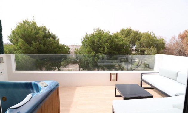 Sale - Villa -
Orihuela Costa - Montezenia
