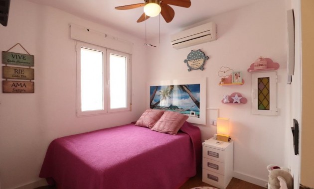 Sale - Villa -
Orihuela Costa - Montezenia