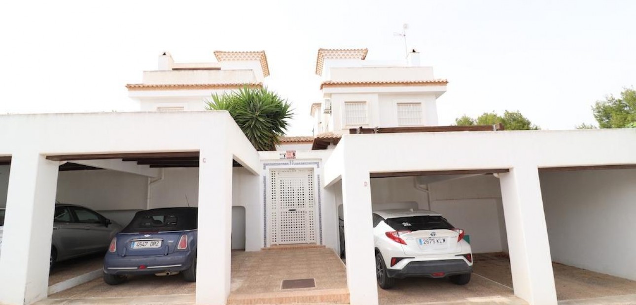 Sale - Villa -
Orihuela Costa - Montezenia