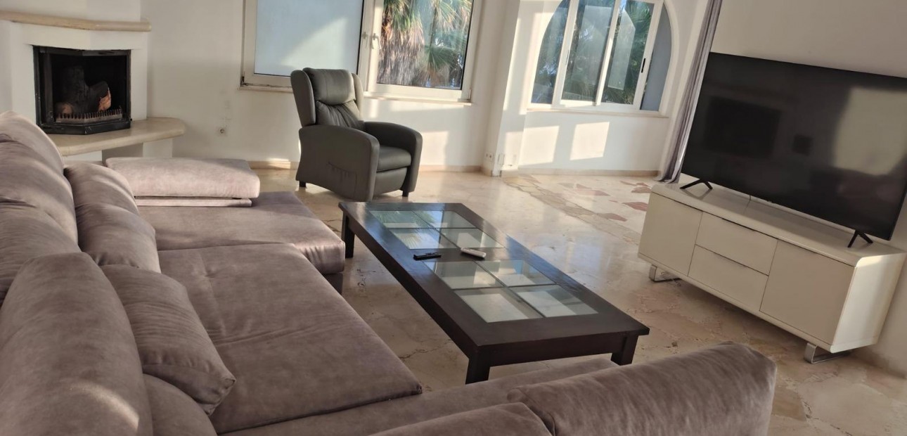 Sale - Villa -
Benidorm - Playa de Levante