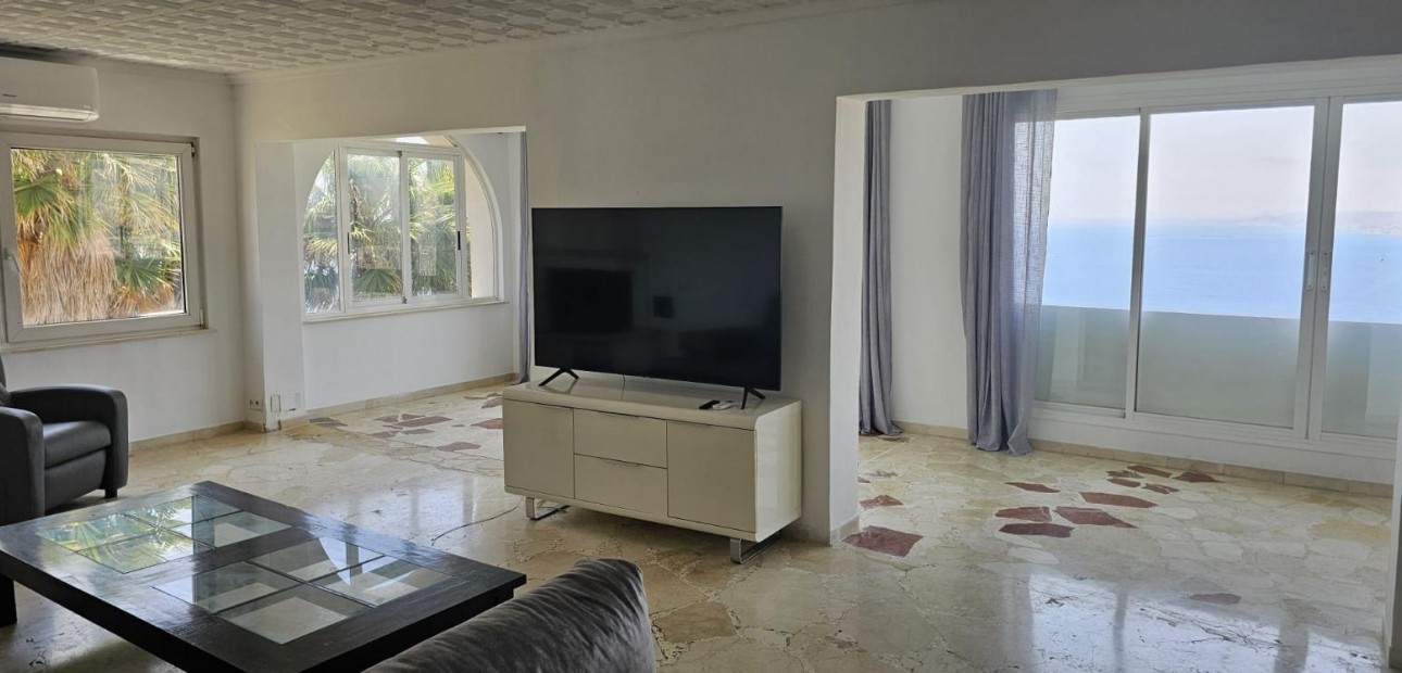 Sale - Villa -
Benidorm - Playa de Levante