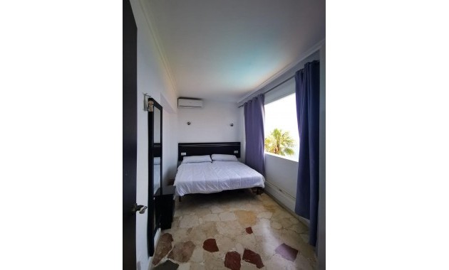 Sale - Villa -
Benidorm - Playa de Levante