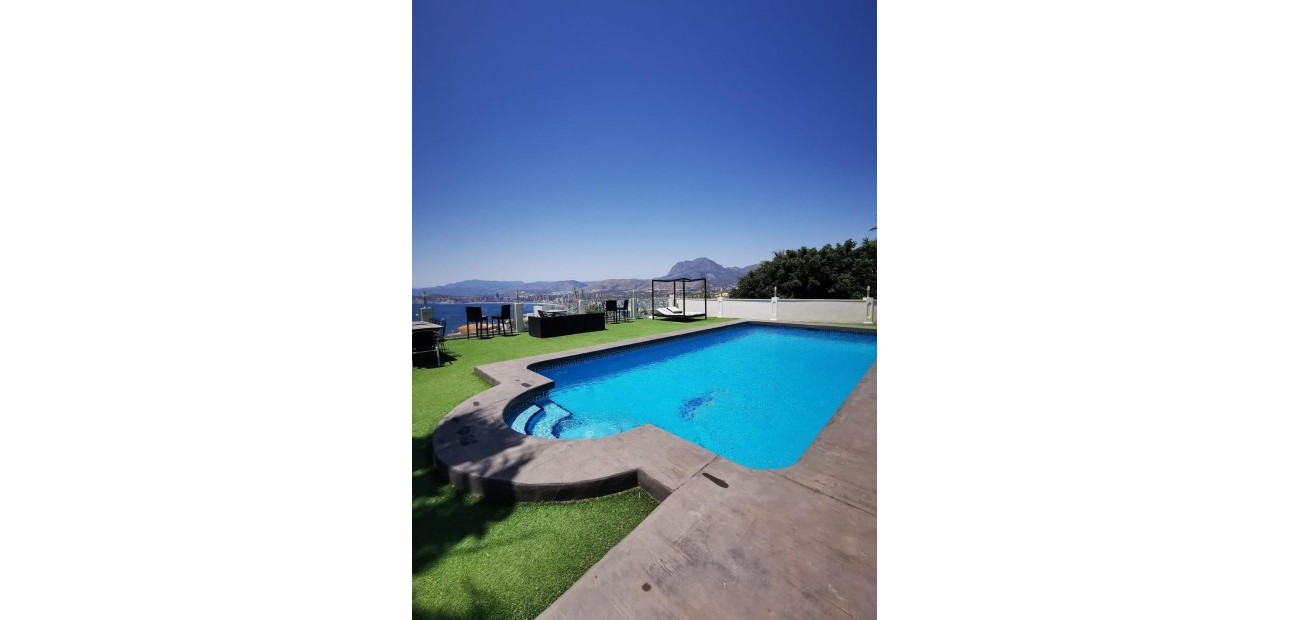 Sale - Villa -
Benidorm - Playa de Levante