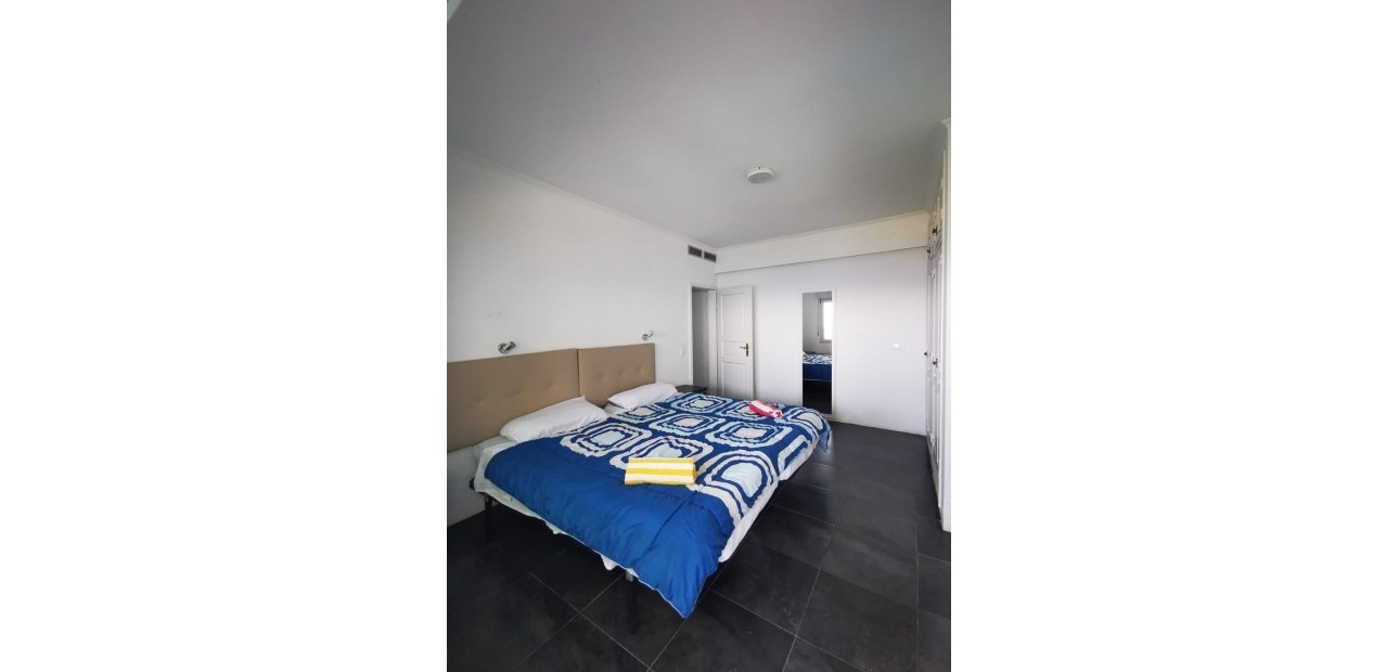 Sale - Villa -
Benidorm - Playa de Levante